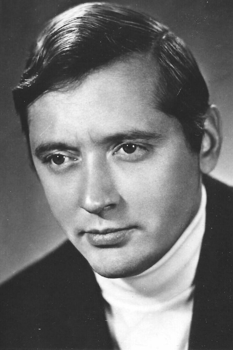 Алексей Сафонов