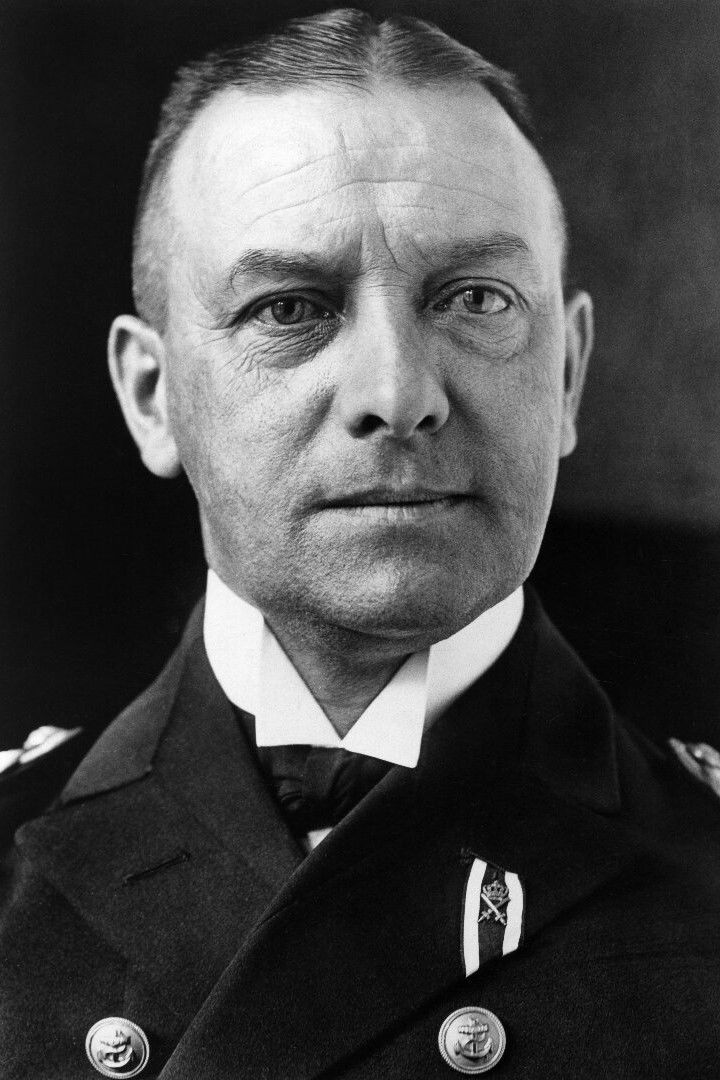 Эрих Редер