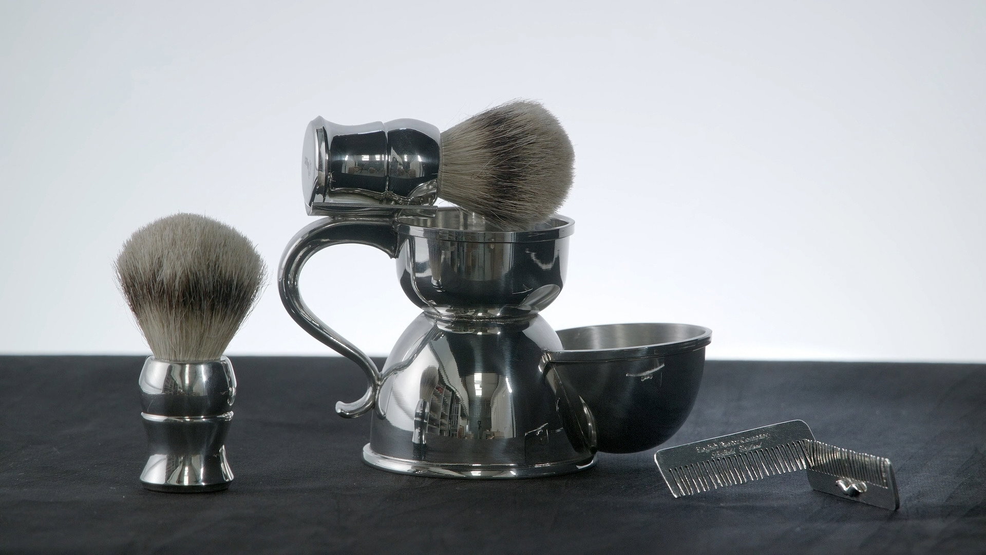 Motorcycle Goggles, Handbuilt Jukeboxes, Vacuum Excavators, Pewter Shaving Sets