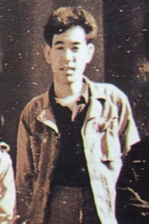 開米 栄三