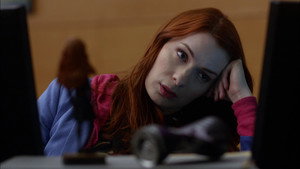 Девушка с татуировкой подземелий и драконов