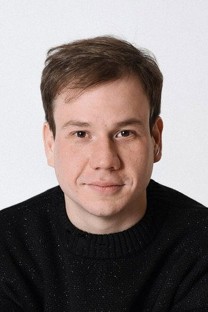 Павел Комаров