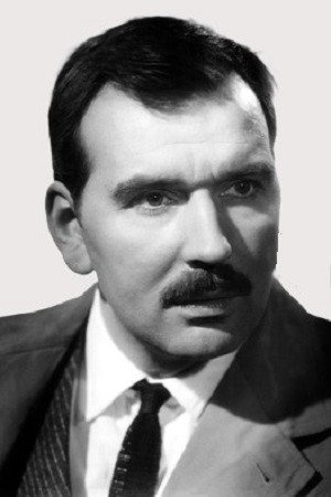 Бернхард Викки