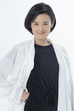 譚艾珍